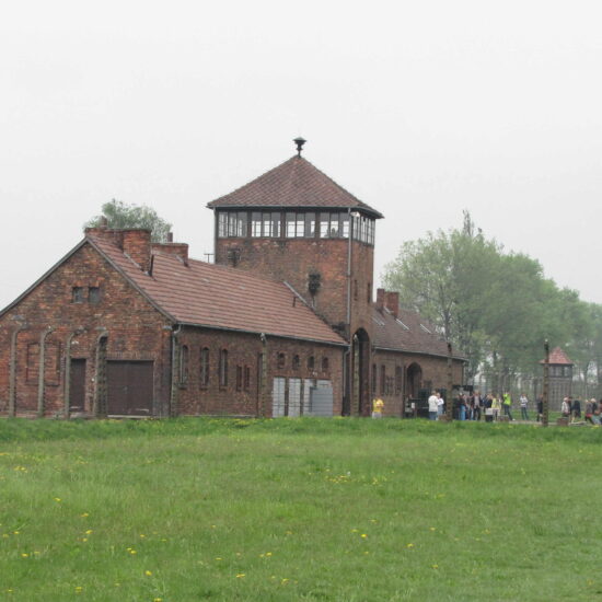 Další